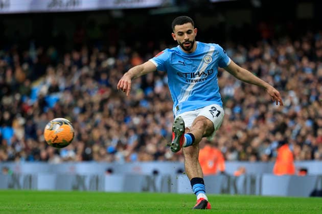 Manchester City v Salford City, FA Cup Rayan Ait-Nouri (21) of Manchester City crosses the ball during the FA Cup match between Manchester City and Salford City at the Etihad Stadium, Manchester, UK on 14 February 2026. Manchester Etihad Stadium Manchester UK Editorial use only DataCo restrictions apply See www.football-dataco.com , Copyright: xConorxMolloyx PSI-23752-0080