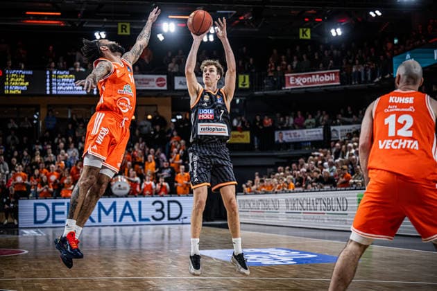1. Basketball Bundesliga, easyCredit BBL, Saison 2025 2026, Herren, Hauptrunde, 20. Spieltag, 14.02.2026, RASTA Vechta - ratiopharm Ulm Tobias Jensen ( 7 - ratiopharm ulm) beim Jumpshot Vechta RASTA Dome Niedersachsen Deutschland
