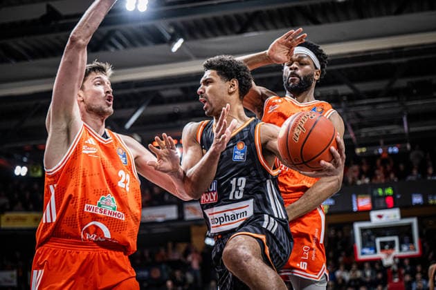 1. Basketball Bundesliga, easyCredit BBL, Saison 2025 2026, Herren, Hauptrunde, 20. Spieltag, 14.02.2026, RASTA Vechta - ratiopharm Ulm Mark Smith ( 13 - ratiopharm ulm) in Aktion Vechta RASTA Dome Niedersachsen Deutschland