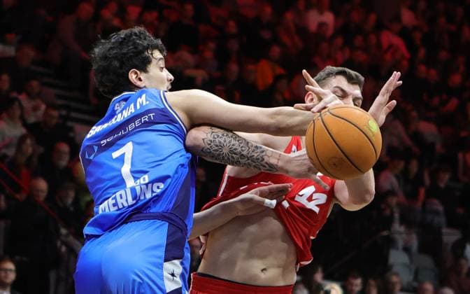 14.02.2026 - Basketball - Saison 2025 2026 - 2. Bundesliga Pro-A - 23. Spieltag: Nürnberg Falcons Basketball Club NBC - HAKRO Merlins Crailsheim - Sportfoto Zink DaMa - xdaxmax - Nico Santana Mojica (7, Hakro Merlins Crailsheim ) Georgios Gkiouzelis (12, Nürnberg Falcons BC NBC )