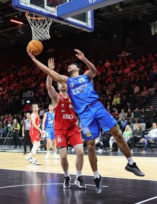14.02.2026 - Basketball - Saison 2025 2026 - 2. Bundesliga Pro-A - 23. Spieltag: Nürnberg Falcons Basketball Club NBC - HAKRO Merlins Crailsheim - Sportfoto Zink DaMa - xdaxmax - Lars Lagerpusch (44, Nürnberg Falcons BC NBC ) Marvin Ogunsipe (26, Hakro Merlins Crailsheim )