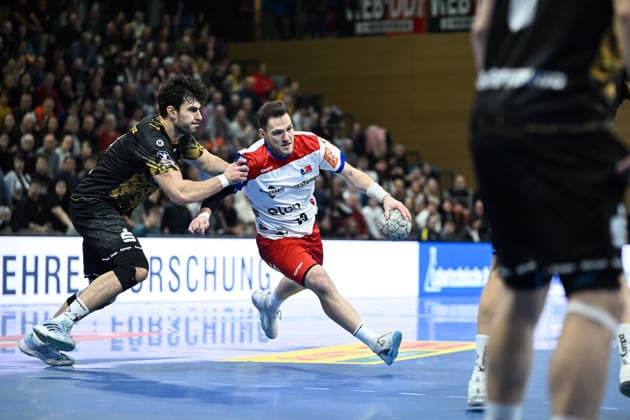 Doruk Pehlivan (HC Elbflorenz 2006, 11) Merlin Fuß (HBW Balingen-Weilstetten, 13) HC Elbflorenz 2006 vs. HBW Balingen-Weilstetten, 2. Handball Bundesliga Herren, Spielzeit 2025 2026, 14.02.2026 HC Elbflorenz 2006 vs. HBW Balingen-Weilstetten, 2. Handball Bundesliga Herren, Spielzeit 2025 2026, 14.02.2026 Dresden Copyright: xEibner-Pressefoto xHoepnerx EP_PHR