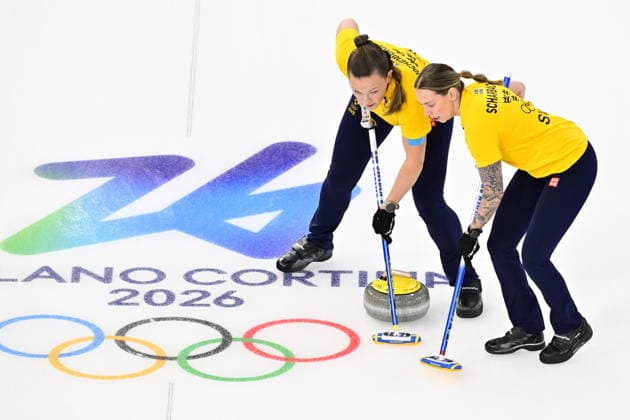 CORTINA, ITALY 20260214 Sweden s Agnes Knochenhauer and Sara McManus of Team Hasselborg during the women s group stage match, round 5, between Italy and Sweden in the Olympic curling in Cortina. *** The image is included in the SPORTS PACKAGE. For others PAYMENT IMAGE ** CORTINA ITALY x10030x *** CORTINA, ITALY 20260214 Sweden s Agnes Knochenhauer and Sara McManus of Team Hasselborg during the women s group stage match, round 5, between Italy and Sweden in the Olympic curling in Cortina The image is included in the SPORTS PACKAGE For others PAYMENT IMAGE CORTINA ITALY x10030x  Copyright: xJonasxEkströmer TTx OLYMPICS 2026 CURLING WOMEN ITALY-SWEDEN