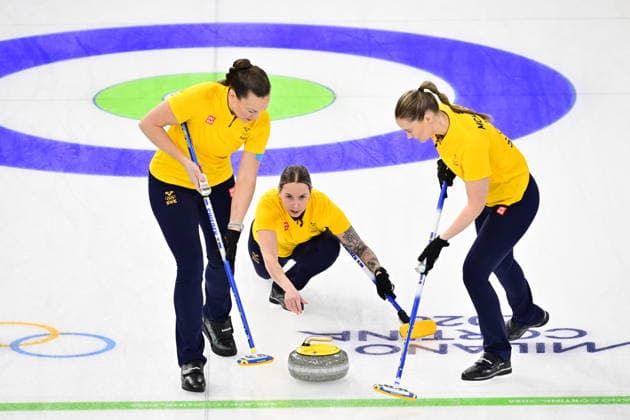 CORTINA, ITALY 20260214 Sweden s Agnes Knochenhauer and Sara McManus of Team Hasselborg during the women s group stage match, round 5, between Italy and Sweden in the Olympic curling in Cortina. *** The image is included in the SPORTS PACKAGE. For others PAYMENT IMAGE ** CORTINA ITALY x10030x *** CORTINA, ITALY 20260214 Sweden s Agnes Knochenhauer and Sara McManus of Team Hasselborg during the women s group stage match, round 5, between Italy and Sweden in the Olympic curling in Cortina The image is included in the SPORTS PACKAGE For others PAYMENT IMAGE CORTINA ITALY x10030x  Copyright: xJonasxEkströmer TTx OLYMPICS 2026 CURLING WOMEN ITALY-SWEDEN