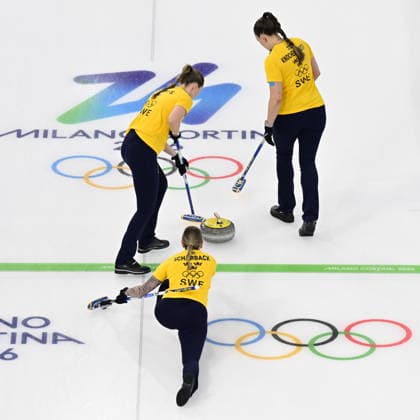 CORTINA, ITALIEN 20260214 Lag Hasselborg under damernas gruppspelsmatch, omgang 5, mellan Italien och Sverige i OS-curlingen i Cortina. *** Bilden ingar i SPORTPAKET. För övriga BETALBILD ** CORTINA ITALIEN x10030x *** CORTINA, ITALY 20260214 Team Hasselborg during the womens group stage match, round 5, between Italy and Sweden in the Olympic curling in Cortina The picture is in SPORTPAKET For others PAYPICTURE CORTINA ITALY x10030x  Copyright: xJonasxEkströmer TTx OS 2026 CURLING DAMER ITALIEN-SVERIGE