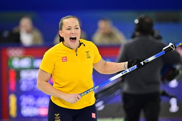 CORTINA, ITALY 20260214 Sweden s Agnes Knochenhauer and Sara McManus of Team Hasselborg during the women s group stage match, round 5, between Italy and Sweden in the Olympic curling in Cortina. *** The image is included in the SPORTS PACKAGE. For others PAYMENT IMAGE ** CORTINA ITALY x10030x *** CORTINA, ITALY 20260214 Sweden s Agnes Knochenhauer and Sara McManus of Team Hasselborg during the women s group stage match, round 5, between Italy and Sweden in the Olympic curling in Cortina The image is included in the SPORTS PACKAGE For others PAYMENT IMAGE CORTINA ITALY x10030x  Copyright: xJonasxEkströmer TTx OLYMPICS 2026 CURLING WOMEN ITALY-SWEDEN