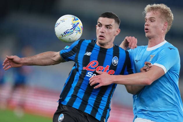 Atalanta s Nikola Krstovic Lazio™s Oliver Provstgaard during the Serie A EniLive soccer match between Lazio and Atalanta at the Rome s Olympic stadium, Italy - Saturday February 14, 2026 - Soccer ( Photo by Alfredo Falcone LaPresse )  Copyright: xAlfredoxFalcone LaPressex
