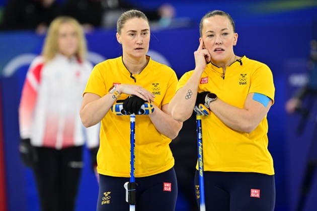 CORTINA, ITALY 20260214 Sweden s Agnes Knochenhauer and Sara McManus of Team Hasselborg during the women s group stage match, round 5, between Italy and Sweden in the Olympic curling in Cortina. *** The image is included in the SPORTS PACKAGE. For others PAYMENT IMAGE ** CORTINA ITALY x10030x *** CORTINA, ITALY 20260214 Sweden s Agnes Knochenhauer and Sara McManus of Team Hasselborg during the women s group stage match, round 5, between Italy and Sweden in the Olympic curling in Cortina The image is included in the SPORTS PACKAGE For others PAYMENT IMAGE CORTINA ITALY x10030x  Copyright: xJonasxEkströmer TTx OLYMPICS 2026 CURLING WOMEN ITALY-SWEDEN