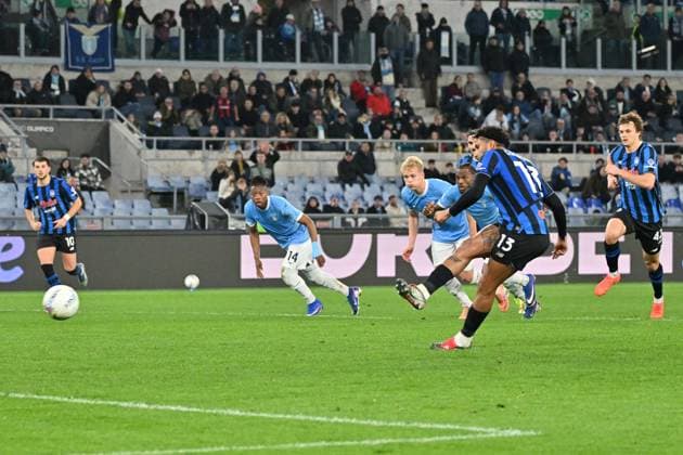 Foto IPP Felice De Martino Roma 14 02 2026 Calcio Campionato serie A 2025-2026 Lazio - Atalanta Nella foto: Gol di Éderson Italy Photo Press World Copyright Roma italy Italia ITALY  Copyright: xR4924_italyphotopressx