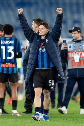 SS Lazio v Atalanta BC - Serie A Enilive Nicola Zalewski of Atalanta BC celebrates the victory during the serie Serie A Enilive match between SS Lazio and Atalanta BC at Olimpico on February 14, 2026 in Rome, Italy Rome Stadio Olimpico Lazio Italy Copyright: xGiuseppexMaffiax 260214_SerieA_Lazio-Atalanta_GM_02573