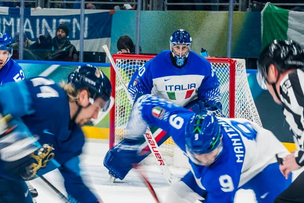 February 14, 2026, Milan, Lombardy, Italy: Goalkeeper Damian Clara 20 of Team Italy defends the net against Team Finland in the Preliminary Round Group B at the Milano Santagiulia Ice hockey, Eishockey Arena in MILAN, Italy during the 2026 Milano Cortina Winter Olympics. Milan Italy - ZUMAa161 20260214_oly_a161_090 Copyright: xWalterxG.xArcex