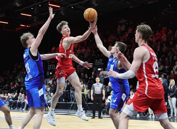 14.02.2026 - Basketball - Saison 2025 2026 - 2. Bundesliga Pro-A - 23. Spieltag: Nürnberg Falcons Basketball Club NBC - HAKRO Merlins Crailsheim - Sportfoto Zink DaMa - xdaxmax - Joscha Eckert (4, Nürnberg Falcons BC NBC ) im Angriff