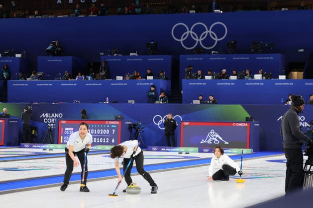 Japan team group, Mannschaftsbild, Totale (JPN), FEBRUARY 14, 2026 - Curling : Women s Round Robin match between Switzerland - Japan during the Milano Cortina 2026 Olympic Winter games, Winterspiele,Spiele, Summer games at Cortina Curling Olympic Stadium in Cortina d Ampezzo, Italy. Noxthirdxpartyxsales  aflo_319800225