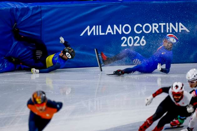 crash Oleh Handei of Ukraine and Pietro Sighel of Italy Men s 1500m Quarterfinals, Milano Cortina 2026 Winter Olympics: Day 8, Short Track Speed skating, Eisschnelllauf - Milano Cortina 2026 Winter Olympics: Day 8, Milano Speed Skating Stadium, February 14, 2026, Milan, Italy.