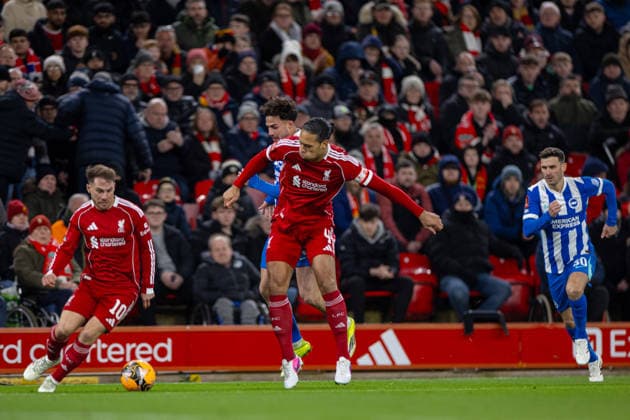 Football - FA Cup - 4th Round - Liverpool FC v Brighton & Hove Albion FC LIVERPOOL, ENGLAND - Saturday, February 14, 2026: Liverpool s captain Virgil van Dijk (R) is challenged by Brighton & Hove Albion s Ferdi KadÄ±oÄülu during the FA Cup 4th Round match between Liverpool FC and Brighton & Hove Albion at Anfield. (Photo by David Rawcliffe Propaganda) LIVERPOOL Anfield MERSEYSIDE ENGLAND  Copyright: xPropagandaxPhotoxAgencyx P2026-02-14-Liverpool_Brighton-47