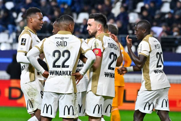 FOOTBALL : Paris FC vs Lens - Ligue 1 - 14 02 2026 Wesley Said ( 22 - Lens ) celebrates with teammates during the Ligue 1 match between Paris FC and RC Lens at Stade Jean Bouin on February 14, 2026 in Paris, France. ( Photo by Federico Pestellini PsnewZ ) - ParisFrance  Copyright: xFedericoxPestellinix