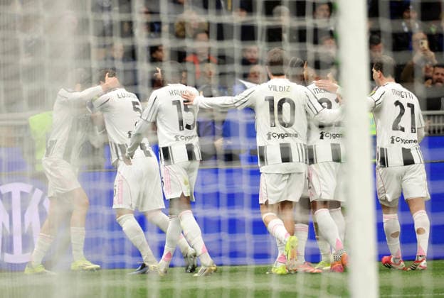 February 14, 2026, Milan, MILAN: Juventus Andrea Cambiasso (L) jubilates with his teammates after scoring goal of 1 to 1 during the Italian serie A soccer match between Inter and Juventus at Giuseppe Meazza stadium in Milan, 14 February 2026..ANSA MATTEO BAZZI. Serie A: Inter Vs Juventus  - ZUMAa110 20260214_zaf_a110_063 Copyright: xMatteoxBazzix