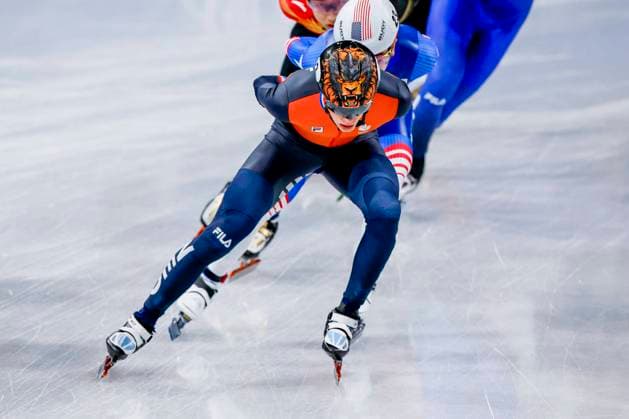 Jens van t Wout of the Netherlands and Brandon Kim of United States of America Men s 1500m Semifinals, Milano Cortina 2026 Winter Olympics: Day 8, Short Track Speed skating, Eisschnelllauf - Milano Cortina 2026 Winter Olympics: Day 8, Milano Speed Skating Stadium, February 14, 2026, Milan, Italy.