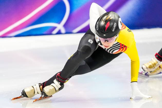 2026-02-14 - Milano Cortina 2026 Winter Olympics MILAN, ITALY - FEBRUARY 14: Hanne Desmet of Belgium performing on the Short Track Speed skating, Eisschnelllauf during day 8 of the Milano Cortina 2026 Winter Olympics at the Milano Ice Skating Arena on February 14, 2026 in Milan, Italy Milan Milano Ice Skating Arena Italy Content not available for redistribution in The Netherlands directly or indirectly through any third parties. Copyright: xAndrexWeeningx