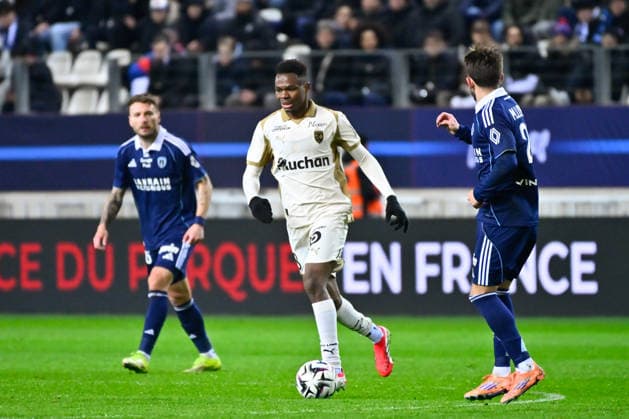FOOTBALL : Paris FC vs Lens - Ligue 1 - 14 02 2026 Mamadou Sangare ( 8 - Lens ) during the Ligue 1 match between Paris FC and RC Lens at Stade Jean Bouin on February 14, 2026 in Paris, France. ( Photo by Federico Pestellini PsnewZ ) - ParisFrance  Copyright: xFedericoxPestellinix