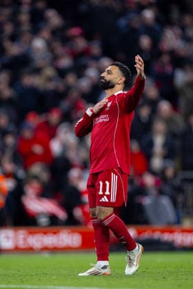 Football - FA Cup - 4th Round - Liverpool FC v Brighton & Hove Albion FC LIVERPOOL, ENGLAND - Saturday, February 14, 2026: Liverpool s Mohamed Salah touches the badge as he celebrates after scoring the third goal during the FA Cup 4th Round match between Liverpool FC and Brighton & Hove Albion at Anfield. (Photo by David Rawcliffe Propaganda) LIVERPOOL Anfield MERSEYSIDE ENGLAND  Copyright: xPropagandaxPhotoxAgencyx P2026-02-14-Liverpool_Brighton-108