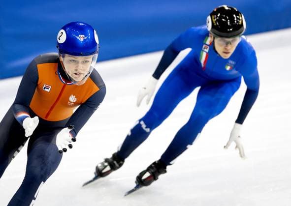 MILAN - Xandra Velzeboer during the 3000-meter relay in the short track Speed skating, Eisschnelllauf event at the Milan Ice Skating Area at the Milan Winter Olympics. SEM VAN DER WAL ANP xVIxANPxSportx xxANPxIVx 550715658 originalFilename: 550715658.jpg