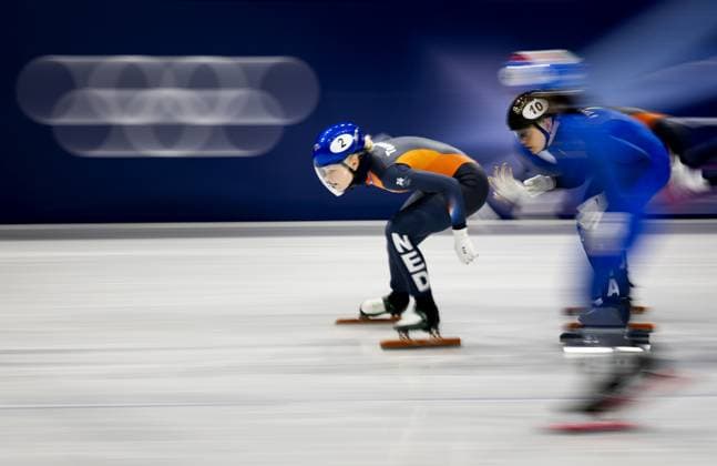 MILAN - Xandra Velzeboer during the 3000-meter relay in the short track Speed skating, Eisschnelllauf event at the Milan Ice Skating Area at the Milan Winter Olympics. SEM VAN DER WAL ANP xVIxANPxSportx xxANPxIVx 550716216 originalFilename: 550716216.jpg