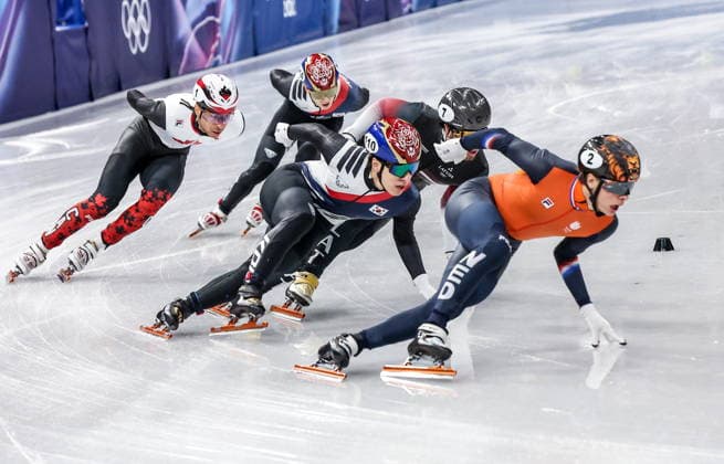 ITALY, MILAN - FEBRUARY 14, 2026: Jens van t Wout of the Netherlands, Hwang Dae-heon of South Korea (R-L front), Roberts Kruzbergs of Latvia, Shaoang Liu of China and William Dandjinou (R-L back) of Canada compete in Final A of the men s 1,500m short-track Speed skating, Eisschnelllauf event during the 2026 Winter Olympic Games, Olympische Spiele, Olympia, OS at the Milano Ice Skating Arena 2026 Winter Olympics: Short-Track Speed Skating  - ZUMAt113 20260214_zaa_t113_427 Copyright: xPeterxKovalevx