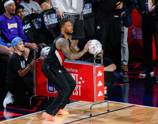 2026 NBA, Basketball Herren, USA All-Star - State Farm 3-Point Contest LOS ANGELES, CA - FEBRUARY 14: Damian Lillard (0) of the Portland Trail Blazers shoots a three point basket during the State Farm 3-Point Contest as part of the 2026 NBA All-Star Weekend on February 14, 2026 at Intuit Dome in Inglewood, California. Tayfun Coskun Anadolu California United States. Editorial use only. Please get in touch for any other usage.  Copyright: x2026xAnadoluxTayfunxCoskunx
