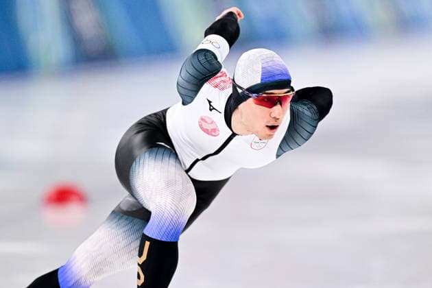 Katsuhiro KURATSUBO (JPN) vs Zhiwen XUE (CHN), during Speed skating, Eisschnelllauf Men s 500m, Speed Skating, at the Olympic Winter games, Winterspiele,Spiele, Summer games Milano Cortina 2026, at Milano Speed Skating Stadium, on February 14, 2026 in Milan, Italy. Noxthirdxpartyxsales  aflo_319873630