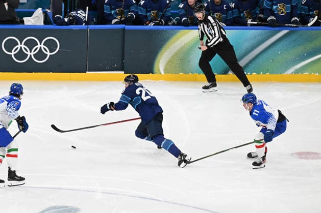 Ice hockey, Eishockey - Milano Cortina 2026 Winter Olympics: Day 8 Sebastian Aho (FIN) and Marco Zanetti (ITA) participate in the Winter Olympic Games, Olympische Spiele, Olympia, OS at the Milano Santagiulia IHO Arena in Milano, Italy, on February 14, 2026. Milano Lombardia Italy  Copyright: xFedericoxManonix originalFilename:manoni-olympics260214_npjg6.jpg