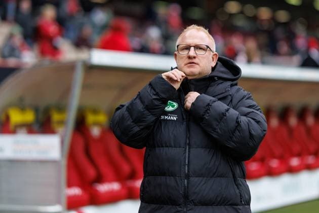 Heiko Vogel (Trainer SpVgg Greuther Fuerth), 1. FC Kaiserslautern vs SpVgg Greuther Fuerth, Fussball, 2. Bundesliga, 22. Spieltag, Saison 2025 2026, 14.02.2025 1. FC Kaiserslautern vs SpVgg Greuther Fuerth, Fussball, 2. Bundesliga, 22. Spieltag, Saison 2025 2026, 14.02.2025