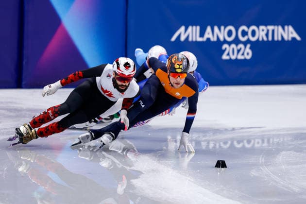 2026-02-14 Short Track Speed skating, Eisschnelllauf - Milano Cortina 2026 Winter Olympics - Day 8 MILAN, ITALY - FEBRUARY 14: Steven Dubois of Canada, Friso Emons of the Netherlands competing in the Men s 1500m during Day 8 of Short Track Speed Skating - Milano Cortina 2026 Winter Olympics at Milano Ice Skating Arena on February 14, 2026 in Milan, Italy. (Photo by Joris Verwijst BSR Agency) Milan Italy Content not available for redistribution in The Netherlands directly or indirectly through any third parties. Copyright: xBSRxAgencyx