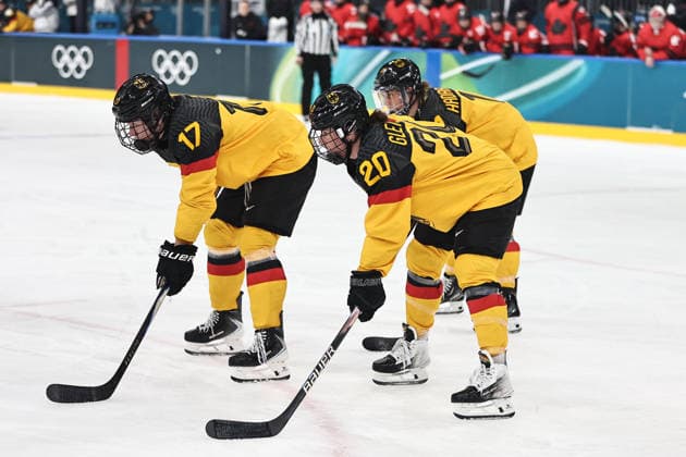 Emily Nix and Daria Gleissner, GER, during preliminaries (CAN - GER) at 2026 Ice hockey, Eishockey Olympic Games, Olympische Spiele, Olympia, OS in Milan; 14 02 2026 - *** Emily Nix and Daria Gleissner, GER, during preliminaries CAN GER at 2026 ice hockey olympic games in Milan 14 02 2026 
