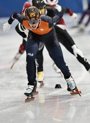 Jens van Twout, NED, during mens 1,500m final at 2026 short track Speed skating, Eisschnelllauf Olympic Games, Olympische Spiele, Olympia, OS in Milan; 14 02 2026 - *** Jens van Twout, NED, during mens 1,500m final at 2026 short track speed skating olympic games in Milan 14 02 2026 