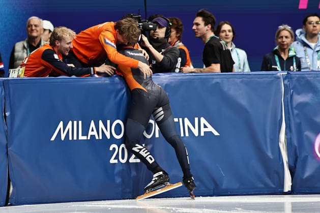 Jens van Twout, NED, after mens 1,500m final at 2026 short track Speed skating, Eisschnelllauf Olympic Games, Olympische Spiele, Olympia, OS in Milan; 14 02 2026 - *** Jens van Twout, NED, after mens 1,500m final at 2026 short track speed skating olympic games in Milan 14 02 2026 