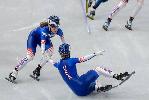 February 14, 2026, Milano, Lombardy, Italy: Corinne Stoddard (3) of the United States and Kristen Santos-Griswold (1) of the United States fall in Short Track Speed skating, Eisschnelllauf Women 3000m relay semifinals during the 2026 Winter Olympics at the Milano Ice Skating Arena on Saturday in Milano. Olympics 2026: Milano Cortina: Short Track Speed Skating Women s  - ZUMAj89_ 20260214_oly_j89_027 Copyright: xPaulxKitagakixJr.x