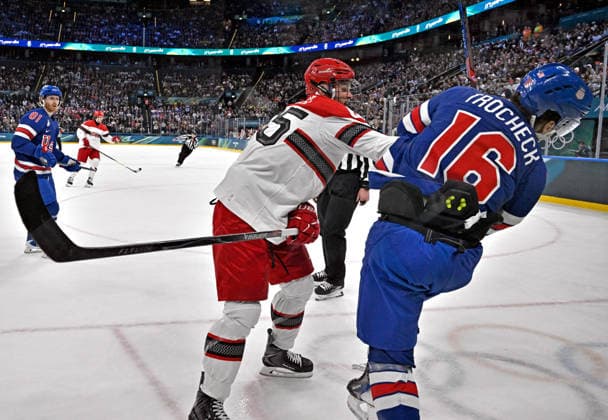 February 14, 2026, Milan, Lombardy, Italy: Players from Team USA and Denmark fight in a game at the Milano Santagiulia Ice hockey, Eishockey Arena during the Milano Cortina 2026 Winter Olympics. The USA won 6-3. Milan Italy - ZUMAh234 20260214_oly_h234_014 Copyright: xMarkxEdwardxHarrisx