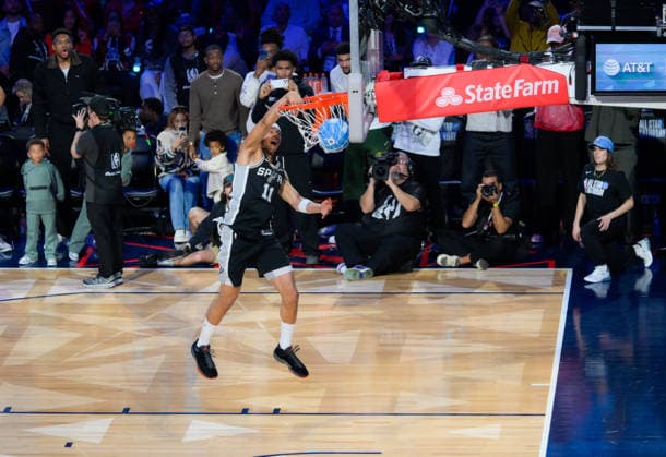 NBA, Basketball Herren, USA All Star 2026: Slum Dunk Contest LOS ANGELES, CA - FEB 14: Carter Bryant of San Antonio Spurs competes for the Slum Dunk Contest during NBA All Star 2026 Saturday at Intuit Dome, Inglewood, Los Angeles, California, United States on February 14, 2026. Tayfun Coskun Anadolu California United States. Editorial use only. Please get in touch for any other usage.  Copyright: x2026xAnadoluxTayfunxCoskunx