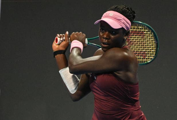Qatar TotalEnergies Open 2026 - Singles Final DOHA, QATAR FEBRUARY 14: Victoria Mboko of Canada competes against Karolina Muchova of the Czech Republic in the singles final on Day Seven of the Qatar TotalEnergies Open, part of the Hologic WTA, Tennis Damen Tour, at the Khalifa International Tennis and Squash Complex on February 14, 2026 in Doha, Qatar. Doha Qatar  Copyright: xArturxWidakx originalFilename:widak-qatartot260214_np9do.jpg