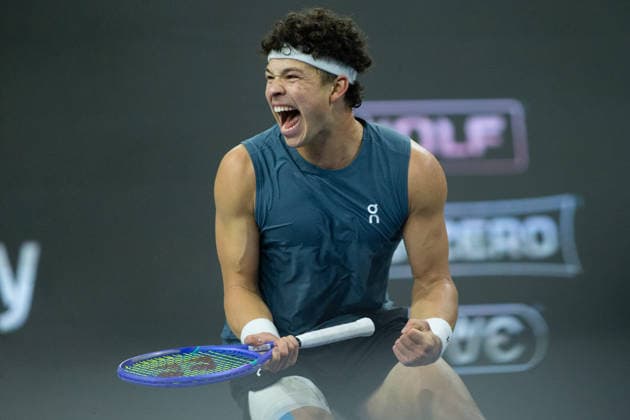 February 14, 2026, Frisco, Texas, USA: BEN SHELTON (USA) reacts during a men s singles semifinal match at the 2026 Nexo Dallas Open at The Ford Center at The Star in Frisco, Texas. Shelton advances to the championship match after defeating Denis Shapovalov, 4:6, 6:4, 7:6. Tennis 2026: Dallas Open: Ben Shelton 4:6, 6:4, 7:6 Denis Shapovalov - ZUMAh193 20260214_zsp_h193_126 Copyright: xDanielxMcGregor-Huyerx