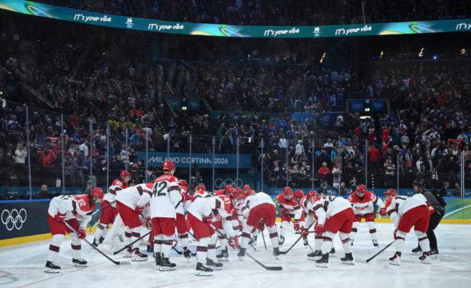 (260215) -- MILAN, Feb. 15, 2026 -- Players of Denmark cheer up before the Ice hockey, Eishockey men s preliminary round group C match between the United States and Denmark of the Milan-Cortina 2026 Olympic Winter games, Winterspiele,Spiele, Summer games in Milan, Italy, Feb. 14, 2026. ) (MICO2026)ITALY-MILAN-OLYMPIC WINTER GAMES-ICE HOCKEY-MEN-PRELIMINARY-USA VS DEN ZhangxHaofu 