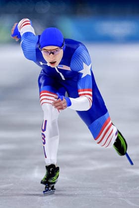 Milan Cortina Olympics: Speed skating, Eisschnelllauf American speed skater Jordan Stolz competes en route to winning gold in the men s 500 meters at the Milan Cortina Olympics on Feb. 14, 2026, at Milano Speed Skating Stadium in Milan.  A14AA0005286499P