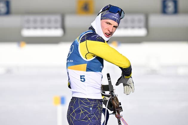 ANTERSELVA, ITALY 20260215 Sebastian Samuelsson during the shooting before the men s 12.5 km pursuit start in biathlon in Anterselva during the Winter Olympics in Milan Cortina, Italy. *** The image is included in the SPORTS PACKAGE. For others PAID IMAGE ** ANTERSELVA ITALY x10030x *** ANTERSELVA, ITALY 20260215 Sebastian Samuelsson during the shooting before the men s 12 5 km pursuit start in biathlon in Anterselva during the Winter Olympics in Milan Cortina, Italy The image is included in the SPORTS PACKAGE For others PAID IMAGE ANTERSELVA ITALY x10030x  Copyright: xJonasxEkströmer TTx 2026 OLYMPICS BIENBALL SHOOT MEN S PURSUE START