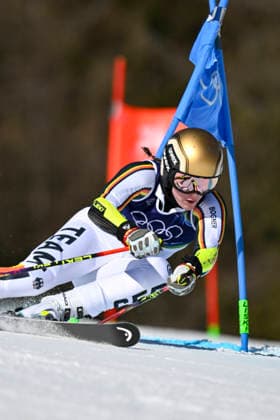OLYMPICS - Winter Olympic Games, Olympische Spiele, Olympia, OS Milano Cortina 2026 CORTINA D AMPEZZO,ITALY,15.FEB.26 - OLYMPICS, ALPINE SKIING - Winter Olympic Games Milano Cortina 2026, giant slalom, women.. Image shows Emma Aicher (GER).  GEPAxpictures xAlexanderxSolc