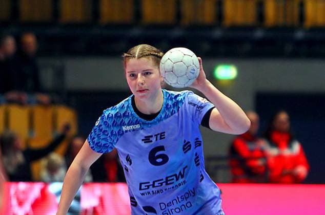 Handball, Frauen, HBF, BSV Sachsen Zwickau - HSG Bensheim Auerbach Nina Engel (Flames) Handball Frauen 1.Bundesliga 2025 26 BSV Sachsen Zwickau - HSG Bensheim Auerbach (Flames) 22:37 am 14.2.2026 in der Sparkassen-Arena Zwickau BSV Sachsen Zwickau - HSG Bensheim Auerbach