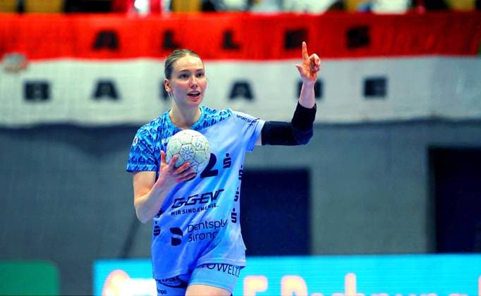 Handball, Frauen, HBF, BSV Sachsen Zwickau - HSG Bensheim Auerbach Neele Orth (Flames) Handball Frauen 1.Bundesliga 2025 26 BSV Sachsen Zwickau - HSG Bensheim Auerbach (Flames) 22:37 am 14.2.2026 in der Sparkassen-Arena Zwickau BSV Sachsen Zwickau - HSG Bensheim Auerbach