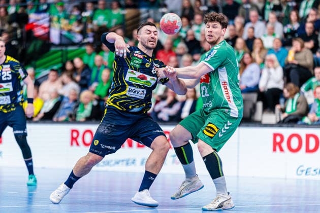 Handball, HBL, GWD Minden - Rhein-Neckar Löwen #2 v.l. Jannik Kohlbacher (Rhein-Neckar Loewen, 80), Philipp Vorlicek (GWD Minden, 22) GER, GWD Minden vs. Rhein-Neckar Loewen, Handball, 1. Bundesliga, 21. Spieltag, Spielzeit 2025 2026, 14.02.2026 GER, GWD Minden vs. Rhein-Neckar Loewen, Handball, 1. Bundesliga, 21. Spieltag, Spielzeit 2025 2026, 14.02.2026 Minden Copyright: xEibner-Pressefoto JanxRollingerx EP_JSK