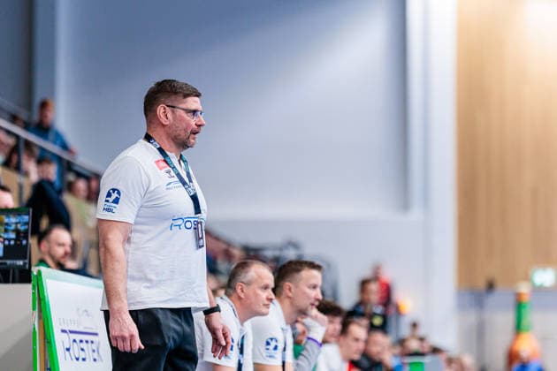 Handball, HBL, GWD Minden - Rhein-Neckar Löwen #2 Aaron Ziercke (GWD Minden, Trainer) GER, GWD Minden vs. Rhein-Neckar Loewen, Handball, 1. Bundesliga, 21. Spieltag, Spielzeit 2025 2026, 14.02.2026 GER, GWD Minden vs. Rhein-Neckar Loewen, Handball, 1. Bundesliga, 21. Spieltag, Spielzeit 2025 2026, 14.02.2026 Minden Copyright: xEibner-Pressefoto JanxRollingerx EP_JSK