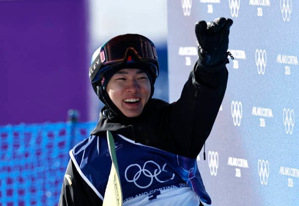 (260215) -- LIVIGNO, Feb. 15, 2026 -- Su Yiming of China reacts after competing at the snowboard men s snowboard slopestyle qualification at the Milan-Cortina 2026 Olympic Winter games, Winterspiele,Spiele, Summer games in Livigno, Italy, Feb. 15, 2026. ) (MICO2026)ITALY-LIVIGNO-OLYMPIC WINTER GAMES-SNOWBOARD-MEN S SLOPESTYLE-QUALIFICATION WangxPeng 